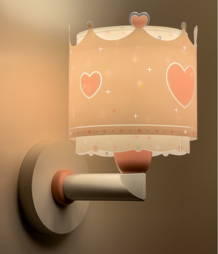 Aplique de pared infantil Little Queen corona y corazones